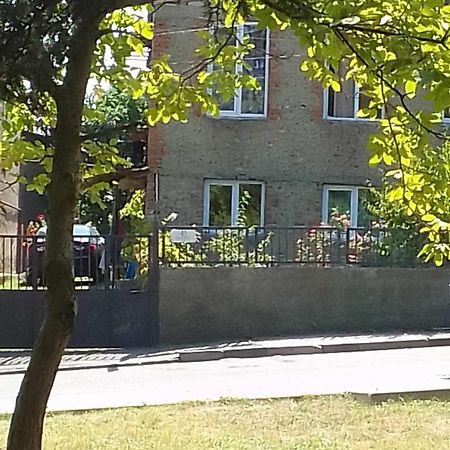 Natia Hotel Telavi Buitenkant foto