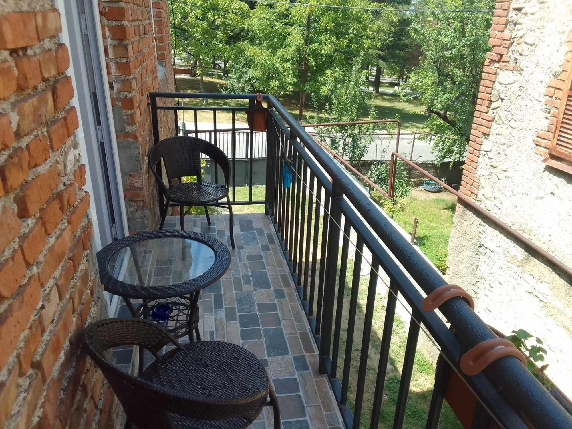 Natia Hotel Telavi Buitenkant foto