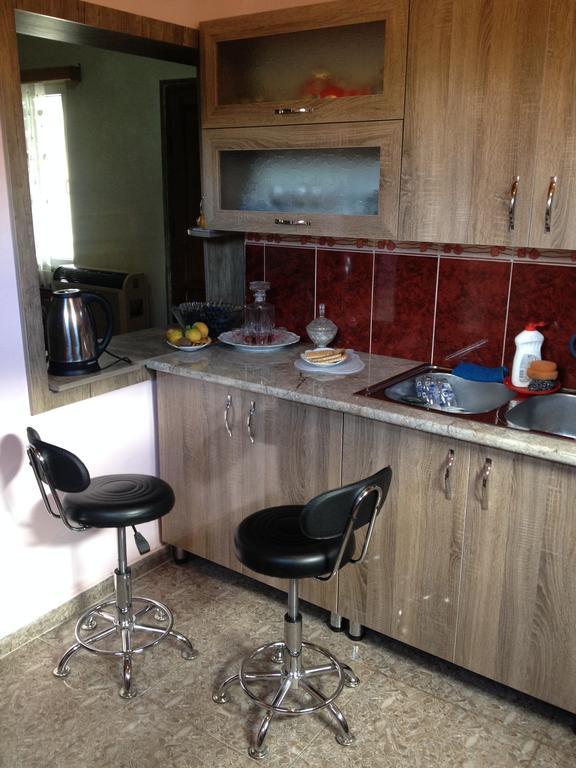 Natia Hotel Telavi Buitenkant foto
